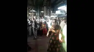 Heavy Morning Crowd At  Dadar Platform | #BloggerAaravPandey