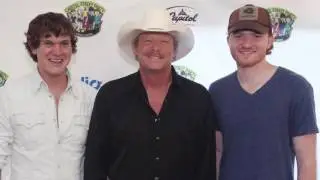 Eric Paslay - Special Places In Nashville (Music Row Takeover: Episode 2)