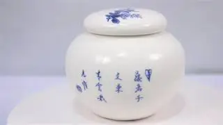 Dahlia Wisteria Flowers Blue and White Porcelain Loose Tea Tin/Tea Storage/Tea Caddy/Tea Canister