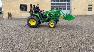 K&oslash;b Traktor med frontl&aelig;sser John Deere 3025E p&aring; Klaravik