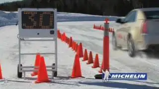Winter Driving Tips on Braking | Michelin&reg; Winter Driving Academy
