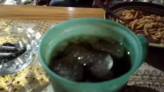 MAKAN MI AYAM DIBELIKAN SAMA PAK SAELON DARI IKN KALIMANTAN