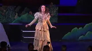 Holly Flack sings 