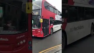 Rare - 4952 (Enviro400) on the 87 to Dudley #bus #enviro400