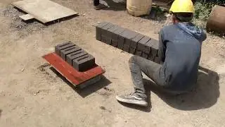 P2008 - Diesel engine hydraulic Bricks making machine.
