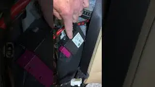 2006 BMW E90 330i fuel pump control module