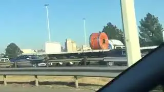 Taxi strike INCREDIBLE Footage R21 being blocked off!
