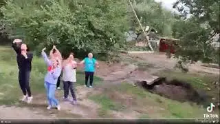 Ukraine Forces liberating minor town, village. Southern front near Kherson
