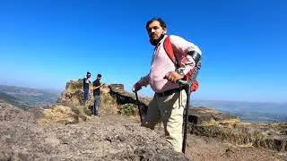 Trek to Lohgad. Reaching vinchukada was exciting.