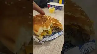 La verdad que Bembos ya no es como las recordaba de chico 😯