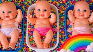Hermosos beb&eacute;s en cunas con muchos colores 🌈 🟧🟩🟥🟨🟦🟪