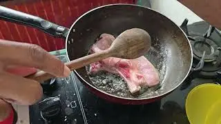 NOSSA SIMPLES COMIDA DA ROCA ARROZ COM FEIJ&Atilde;O BISTECA DE PORCO ACEBOLADO E COUVE REFOGADA 