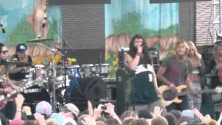 Tribal Seeds feat. Rebelution and Slightly Stoopid - Vampire (live @Cali Roots 2013)