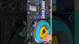 Scratching on Pioneer PLX-CRSS12 Hybrid Turntable 🎚️🔥  #djmichelle #pioneerdj #scratchdj #scratch