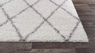 Prime Day 2019 nuLOOM Cozy Soft and Plush Diamond Trellis Shag Area Rug, White, 5' 3