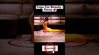 🌙😴 &ldquo;Bedtime Yoga🧘&zwj;♀️Sleep Deeper & Wake Up Glowing!&rdquo;😯#BedtimeYoga #SleepYoga#YogaShorts #viralshorts