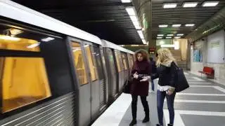 Tren de metrou Bombardier 1011-2011 