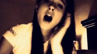 Ariana Grande - 