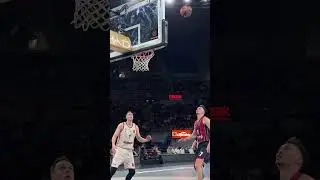 MARKUS HOWARD