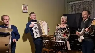 Serce me płacze - zostawiłaś mnie! Dziewczyno ja tęsknię wciąż!