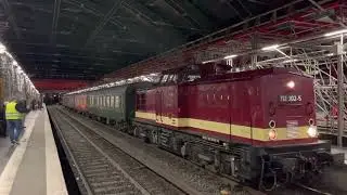 DB Sonderfahrt : DR BR112 302 mit DR Personenwagen (Ausfahrt in Ostbahnhof am 28.5.22)