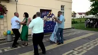 гурт Плай/Задивлюсь в твої ласкаві очі