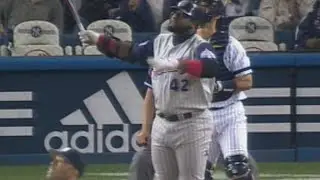 Vaughn's 30th homer ties game in the 9th