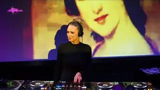 Smash S Stream | Denise Schneider at Harry Klein, Munich (Germany)