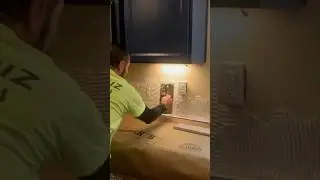 I-TILE How to spread mastic tile adhesive on kitchen full backsplash for tile installation