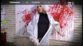 virginia raffaele parodia roberta bruzzone - bariste dell' al di lá