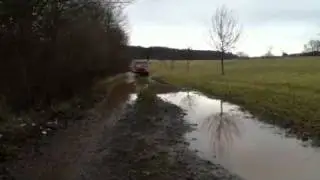 Suzuki LJ80 Elliot Wasserschlacht