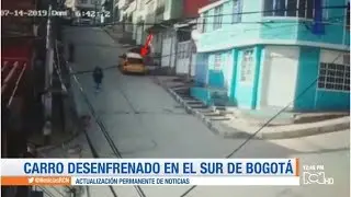 Taxi se rod&oacute; por una pendiente en el sur de Bogot&aacute;