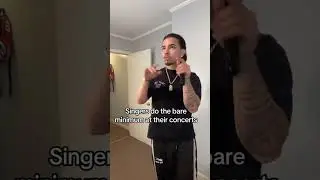 Wait for it😂😂#viral #trending #funny #realomox #singers #shorts