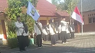 UPACARA PELANTIKAN PENGURUS OSIS BARU MASA BAKTI 2025-2026