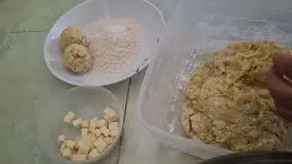 Banana cheese balls