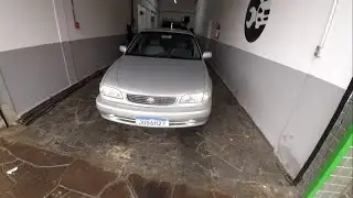 Corolla 1.8 16v 2000 falhando na primeira partida, consumo alto e l&iacute;quido do radiador sumindo