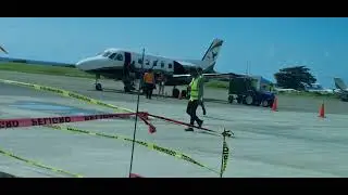 CM Airlines EMB-110 TG-JCO 2X speed Deplaning