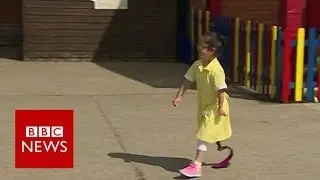 Amazing reaction to Anu's new blade - BBC News