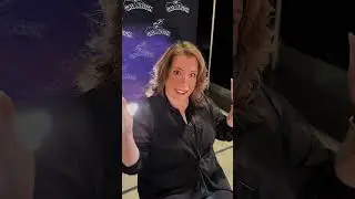 Froppy sings Hot to Go