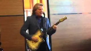 Pepe Willberg: Aamu //LIVE// 2015