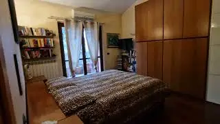 ELEGANTE TRILOCALE CON DOPPI SERVIZI E TERRAZZO.