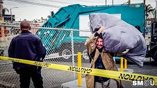 𝗛𝗢𝗠𝗘𝗟𝗘𝗦𝗦 𝗦𝗪𝗘𝗘𝗣: Dragon Carries His Belongings as LAPD and City Crews Conduct Cleanup in Venice