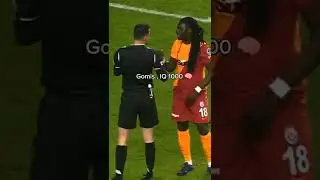he hears the whistle coming from the fans #Shorts #Football