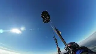 Fallschirmspringen Bayern - Fallschirm&ouml;ffnung beim Tandemsprung