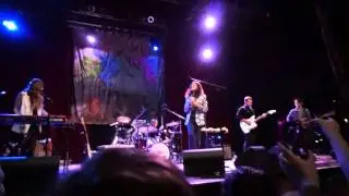 Borns - Past Lives [Live]