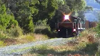 ATN Tasrail train 33 2012/2056/2011 Henslowe Street Tarleton 26/04/2002