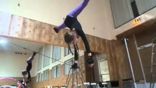 One arm hand stand