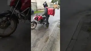 pra rapaziada que quer ser motoboy kkkkk assistam at&eacute; o final