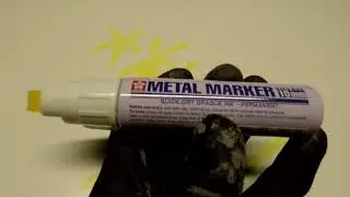 Sakura Metal Marker YELLOW - Tag Test