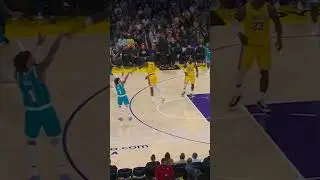 Showtime with LaMelo Ball🔥💪🏾 #lameloball #lakers #lebronjames